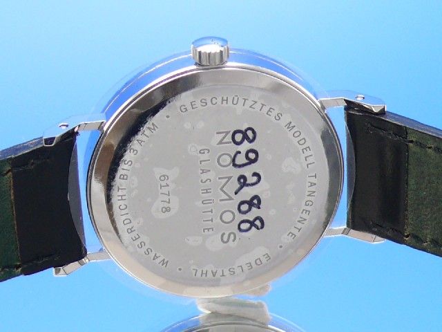 NOMOS Tangente aus 11/2013 unget. UVP*1280