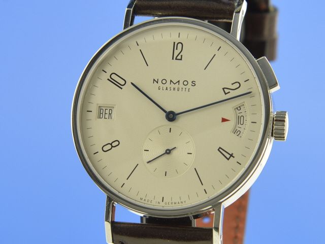 NOMOS Tangomat GMT