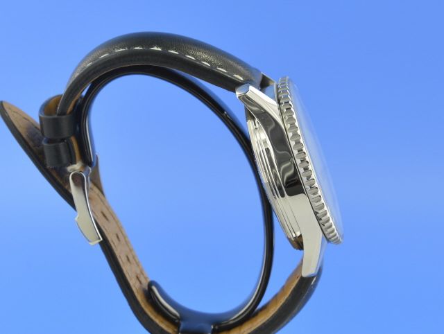 Breitling Navitimer World