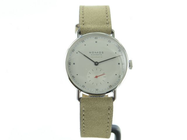 NOMOS Metro Neomatik