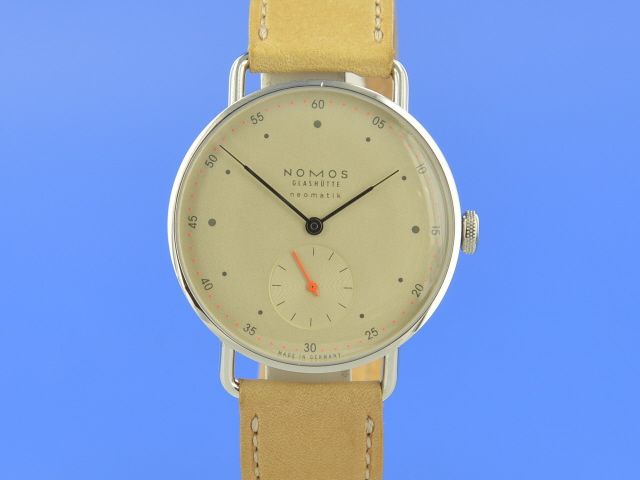 Nomos Neomatik Metro