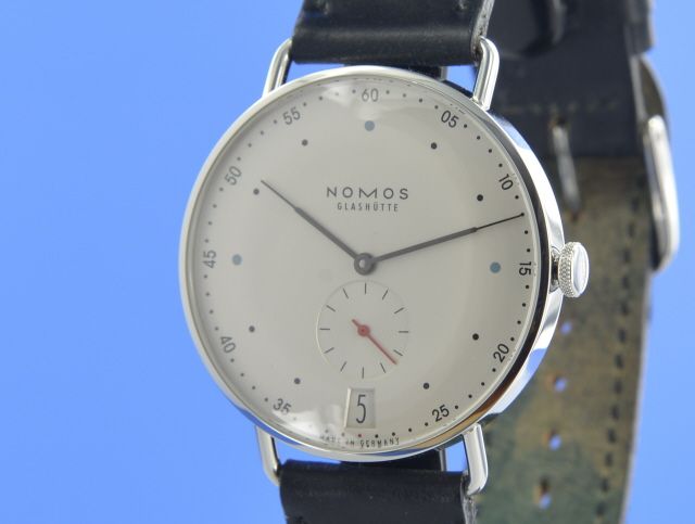Nomos Metro 38