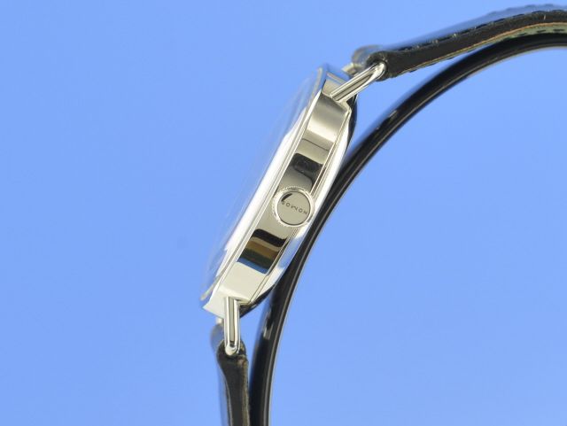 Nomos Metro Neomatik 35