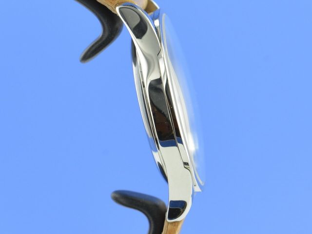 Nomos Minimatik champagner