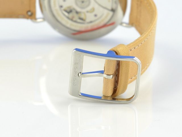 Nomos Neomatik Metro