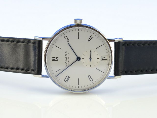 Nomos Tangente 38 Datum