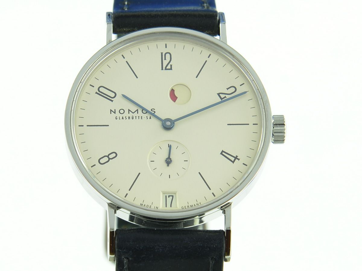 Nomos Tangente Gangreserve Datum 131