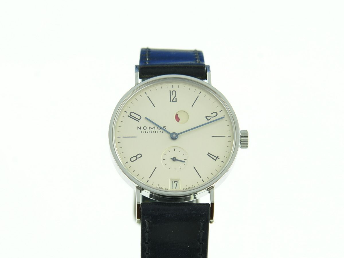 Nomos Tangente Gangreserve Datum 131
