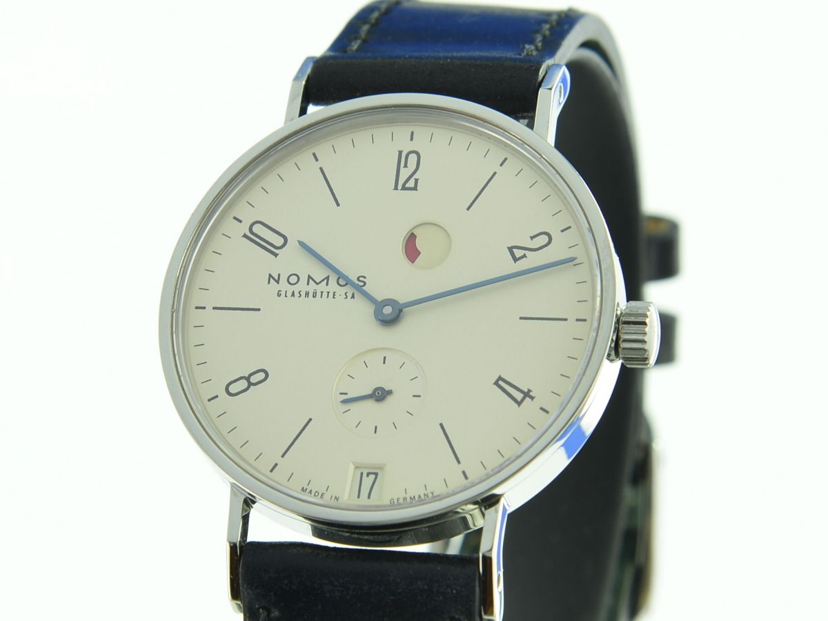 Nomos Tangente Gangreserve Datum 131
