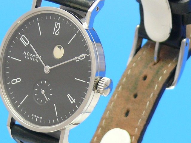 Nomos Tangente Gangreserve