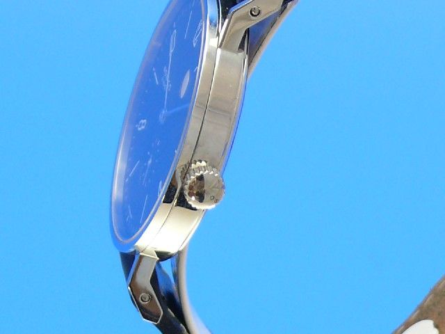 Nomos Tangente Gangreserve