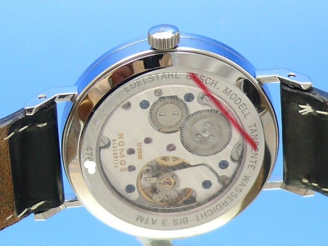 Nomos Tangente Gangreserve