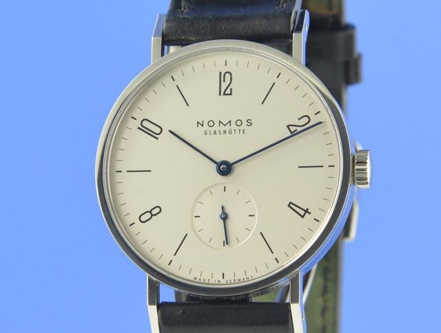Nomos Tangente Glasboden Faltschliee