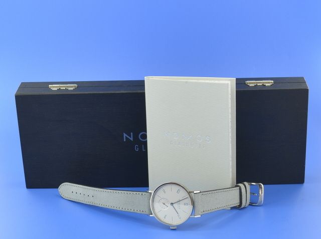 Nomos Tangente Oktoberfest 200St.