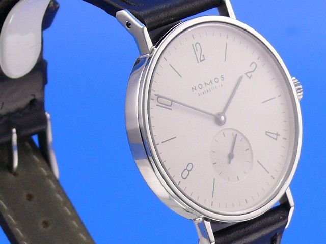 Nomos Tangente