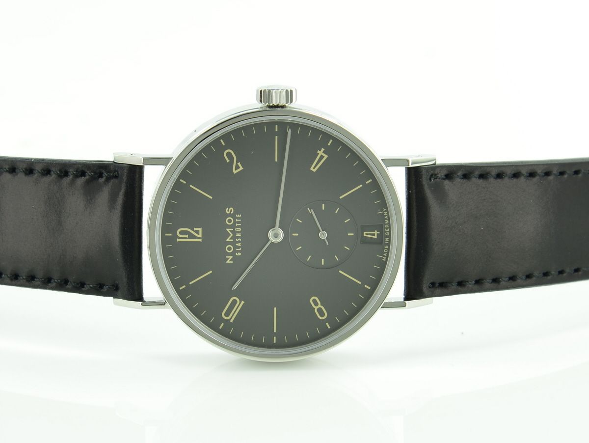 Nomos Tangomat Ruthenium Datum 603