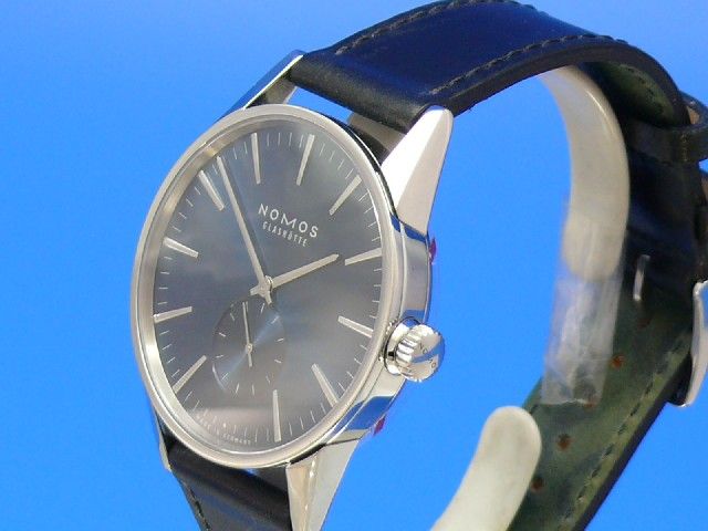 Nomos Tangomat Zrich blaugold