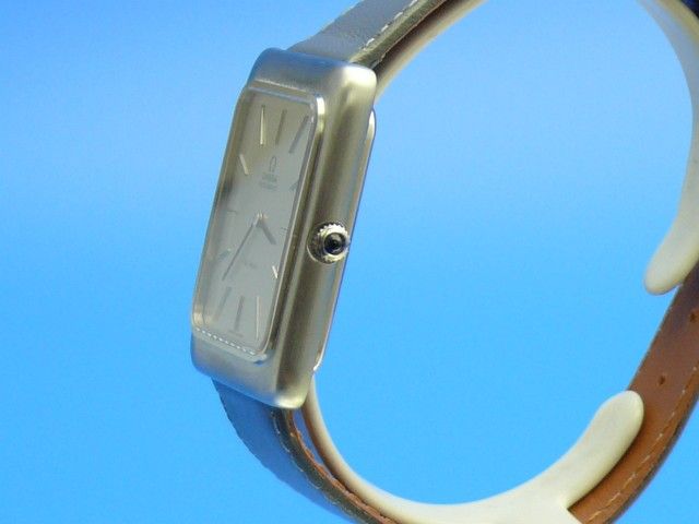 OMEGA DE VILLE UNGETRAGEN