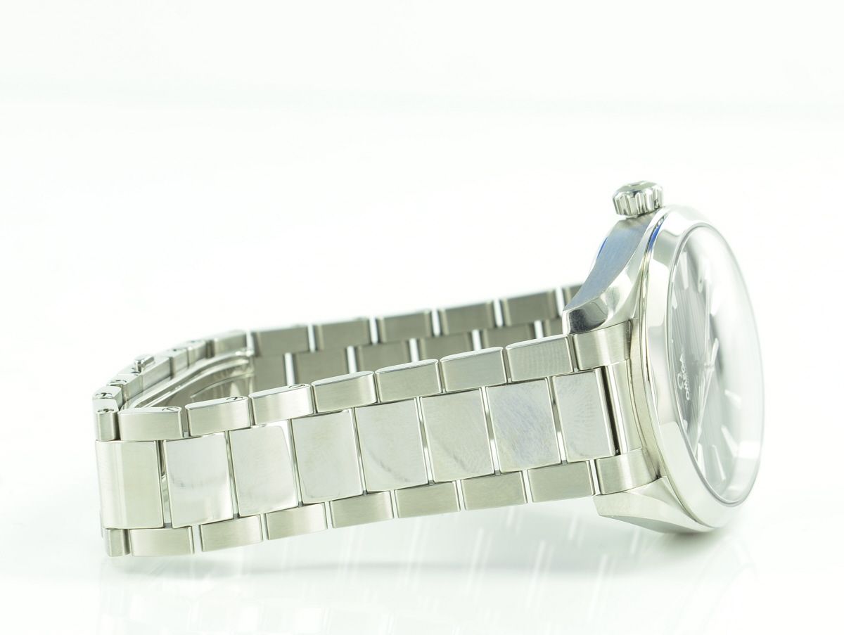 OMEGA Seamaster Aqua Terra Master Chronometer 220.10.41.21.01.001