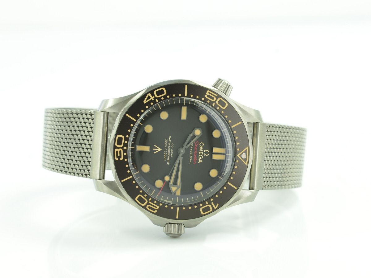 OMEGA Seamaster Diver 300M 007 James Bond 210.90.42.20.01.001