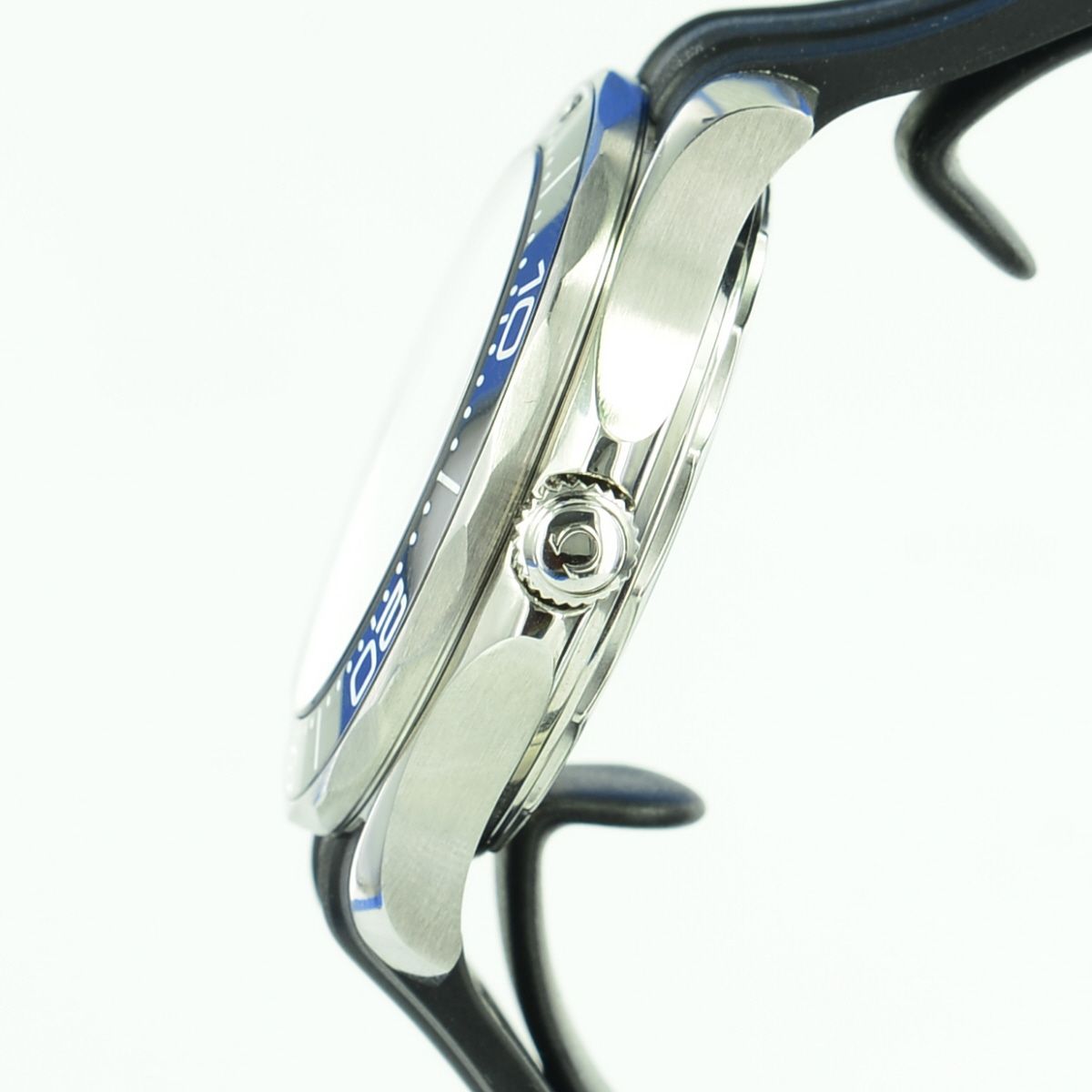 OMEGA Seamaster Diver 300M Co-Axial Master Chronometer 210.32.42.20.01.001