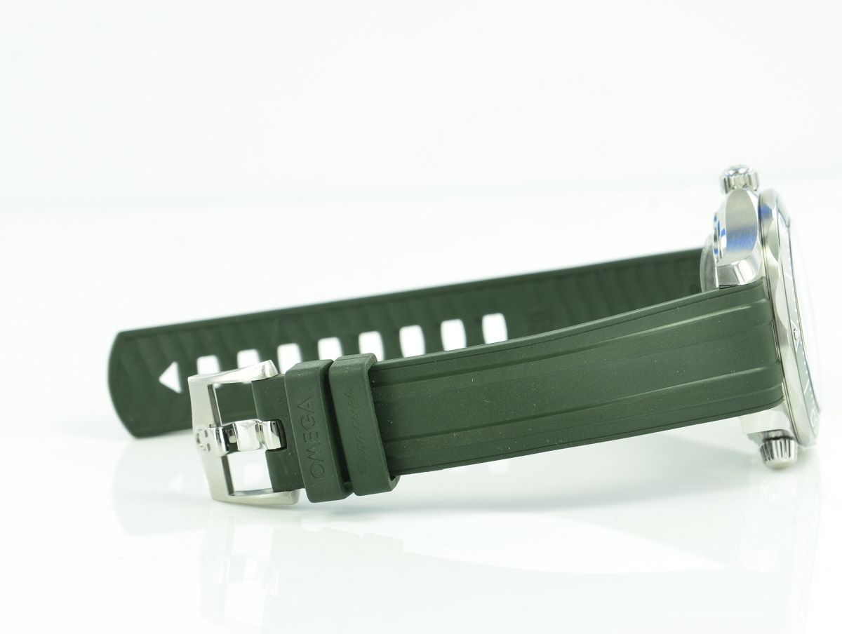 OMEGA Seamaster Diver 300M Co-Axial Master Chronometer 210.32.42.20.10.001