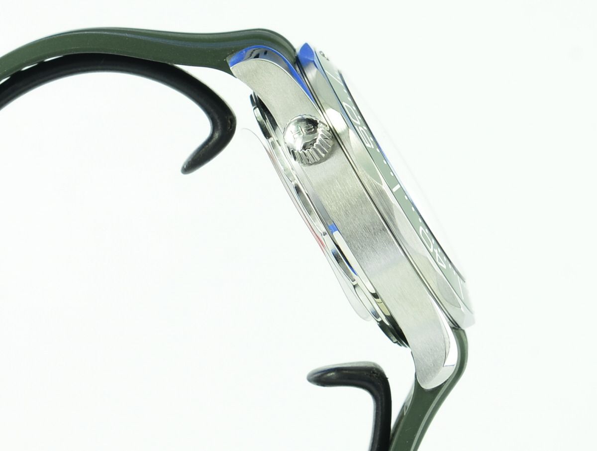 OMEGA Seamaster Diver 300M Co-Axial Master Chronometer 210.32.42.20.10.001