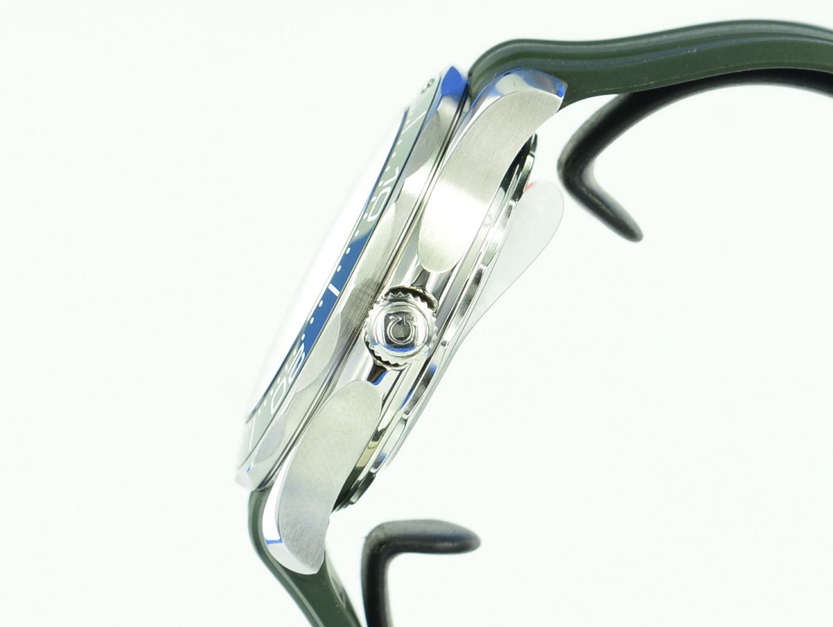 OMEGA Seamaster Diver 300M Co-Axial Master Chronometer 210.32.42.20.10.001