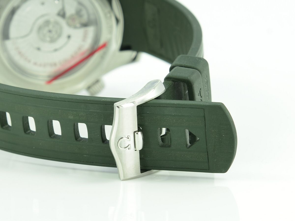 OMEGA Seamaster Diver 300M Co-Axial Master Chronometer 210.32.42.20.10.001