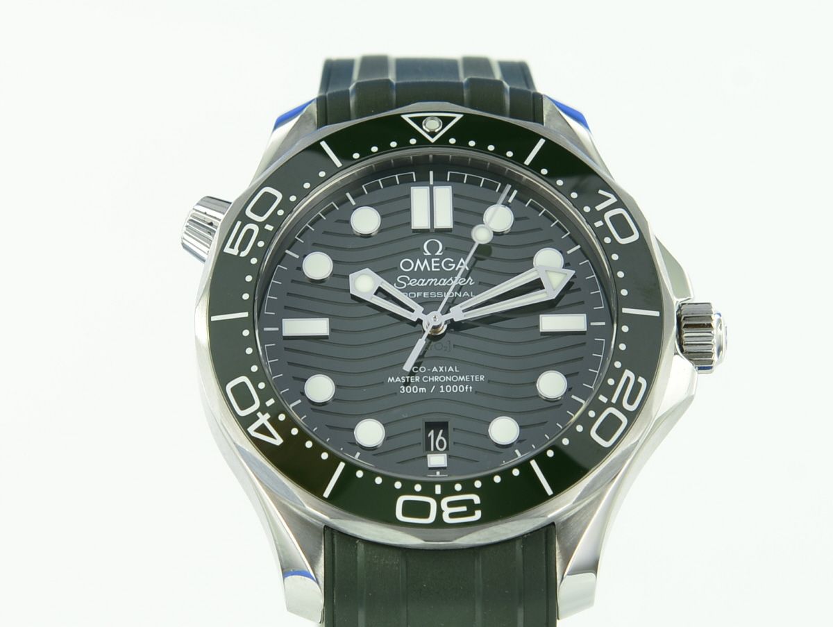 OMEGA Seamaster Diver 300M Co-Axial Master Chronometer 210.32.42.20.10.001