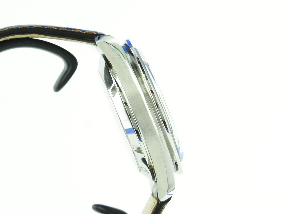 OMEGA Speedmaster Moonwatch Professional Chronograph