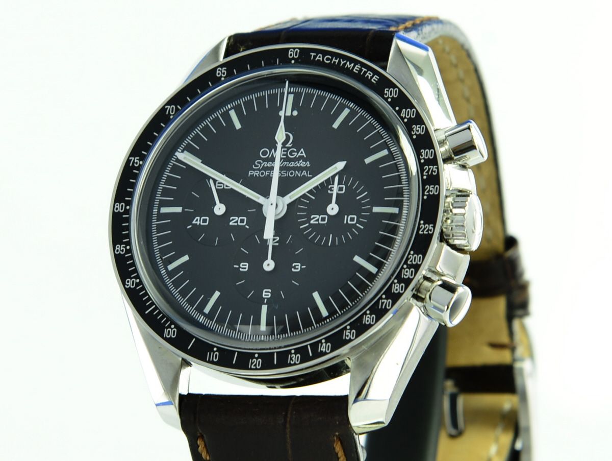 OMEGA Speedmaster Moonwatch Professional Chronograph