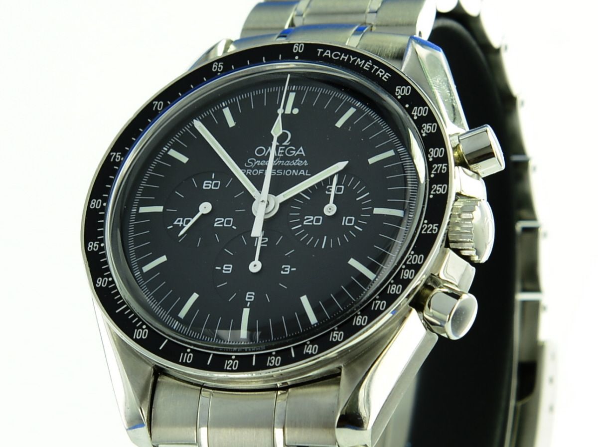 OMEGA Speedmaster Moonwatch Professional Chronograph