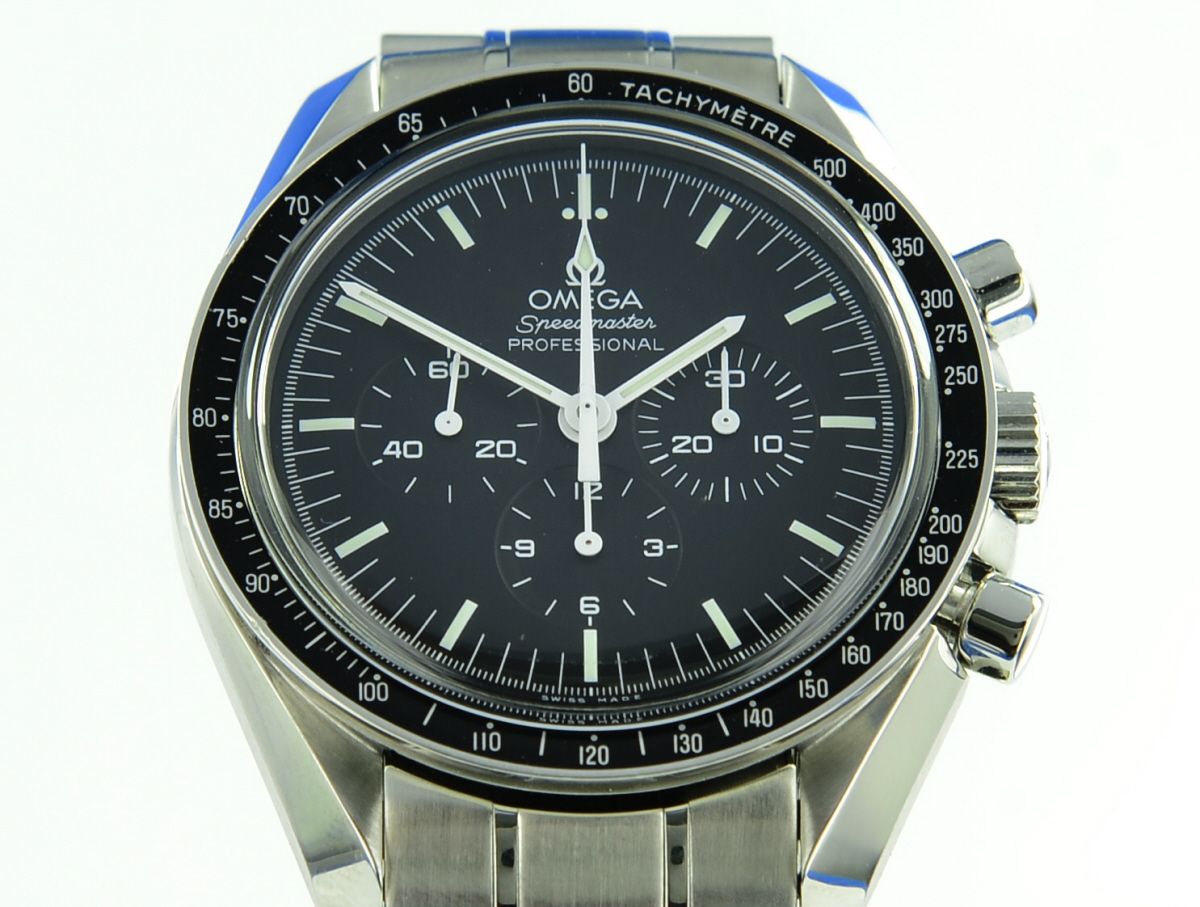 OMEGA Speedmaster Moonwatch Professional Chronograph