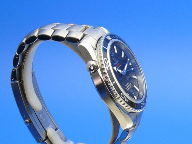 Omega Seamster Planet Ocean Quantum of Solace 007