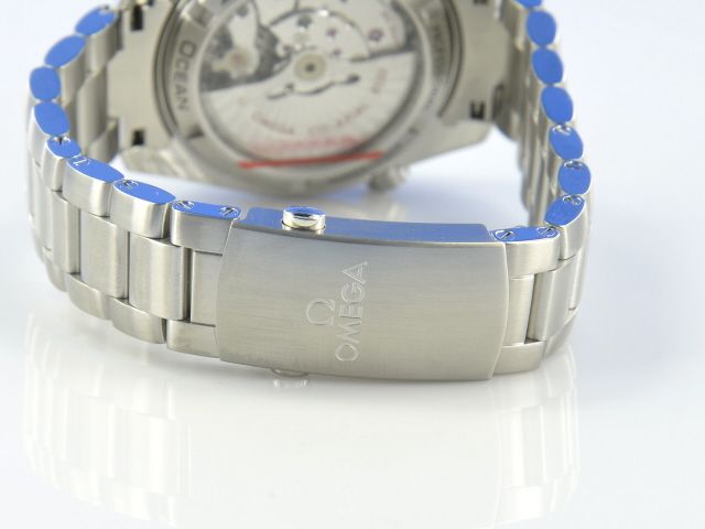 Omega Seamaster Planet Ocean 42 mm Keramik