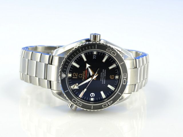 Omega Seamaster Planet Ocean 42 mm Keramik