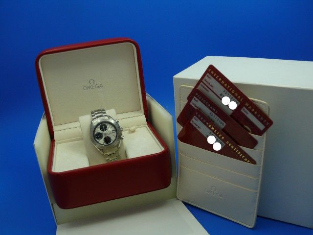 Omega Speedmaster Date Chronograph 40 mm