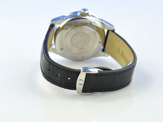 Omega De Ville - Co-Axial Power Reserve