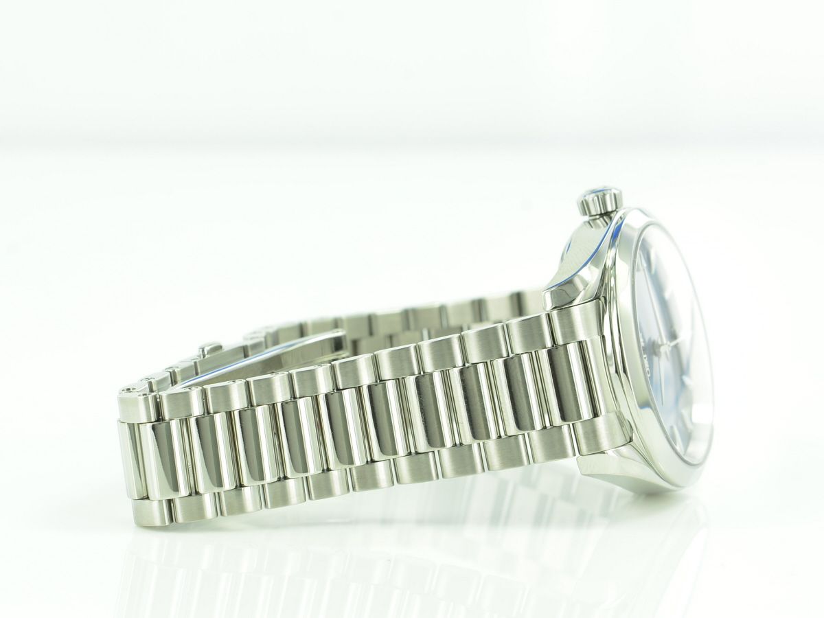 Omega Seamaster Aqua Terra 150m Summer Blue Master Chronometer