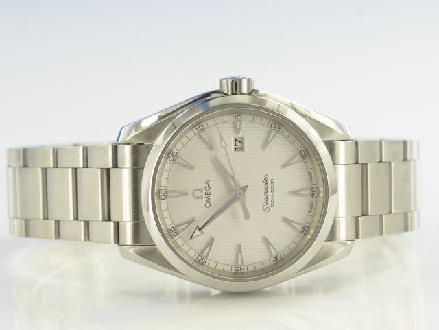 Omega Seamaster Aqua Terra Quarz