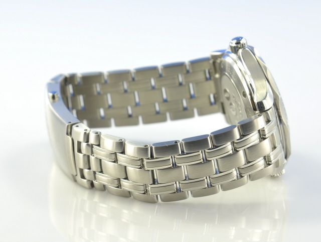 Omega Seamaster Diver 007 James Bond Ltd Edition