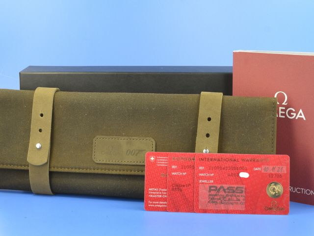 Omega Seamaster Diver 300 M 007 James Bond Edition