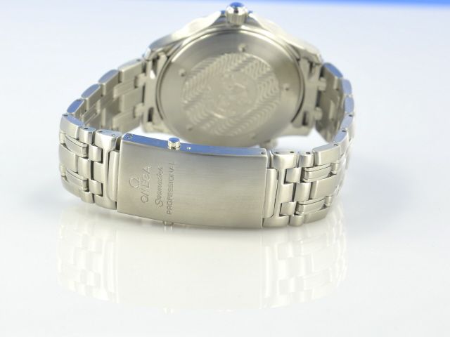 Omega Seamaster Diver 300M Chronometer