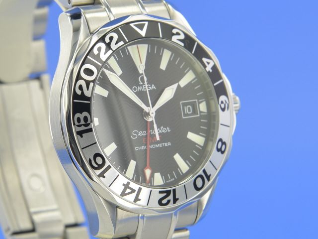 Omega Seamaster Diver 300M GMT