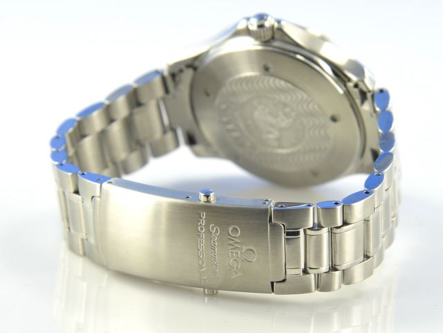 Omega Seamaster Diver 300M GMT