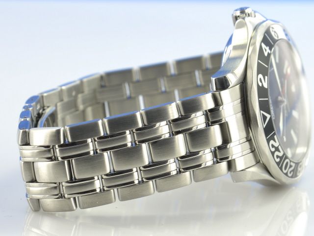 Omega Seamaster Diver 300M GMT