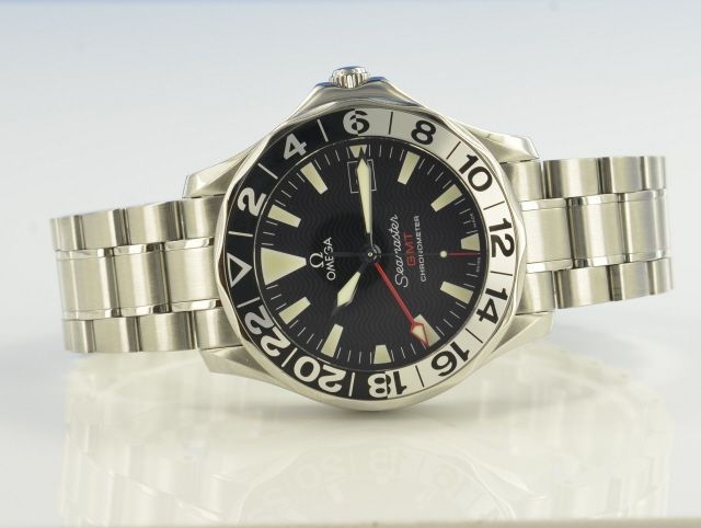 Omega Seamaster Diver 300M GMT