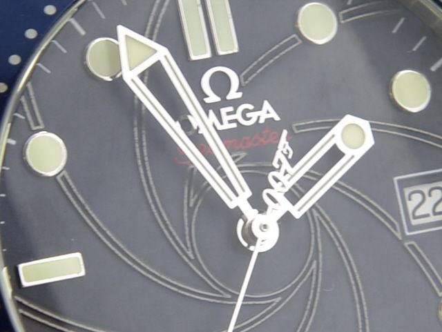 Omega Seamaster Diver 300M James Bond 2006 Limited