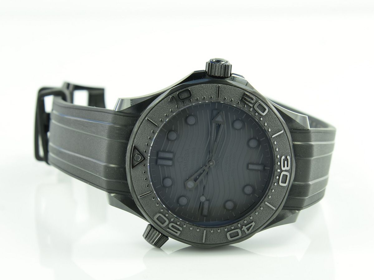 Omega Seamaster Diver 300M Keramik Black